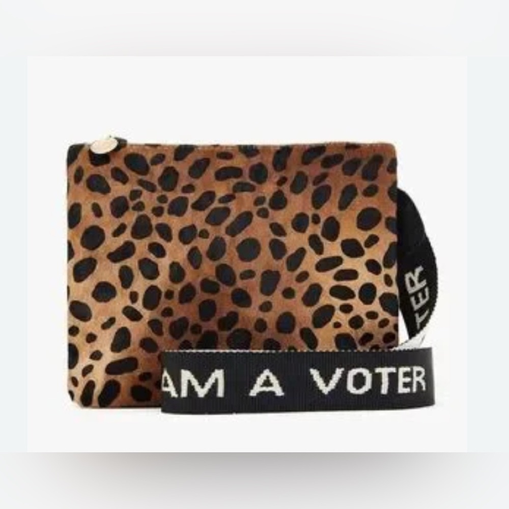 CLARE V. BAG STRAP-I AM A VOTER - Picture 5 of 7